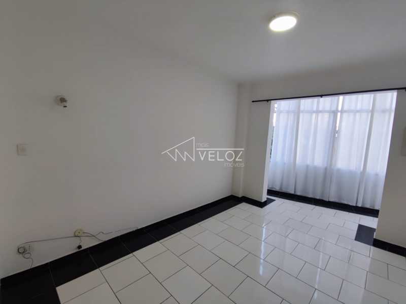 Apartamento à venda com 1 quarto, 40m² - Foto 4