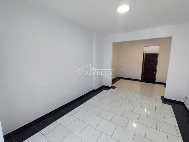 Apartamento à venda com 1 quarto, 40m² - Foto 9