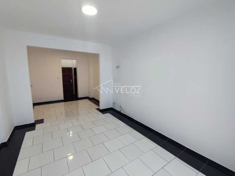 Apartamento à venda com 1 quarto, 40m² - Foto 10