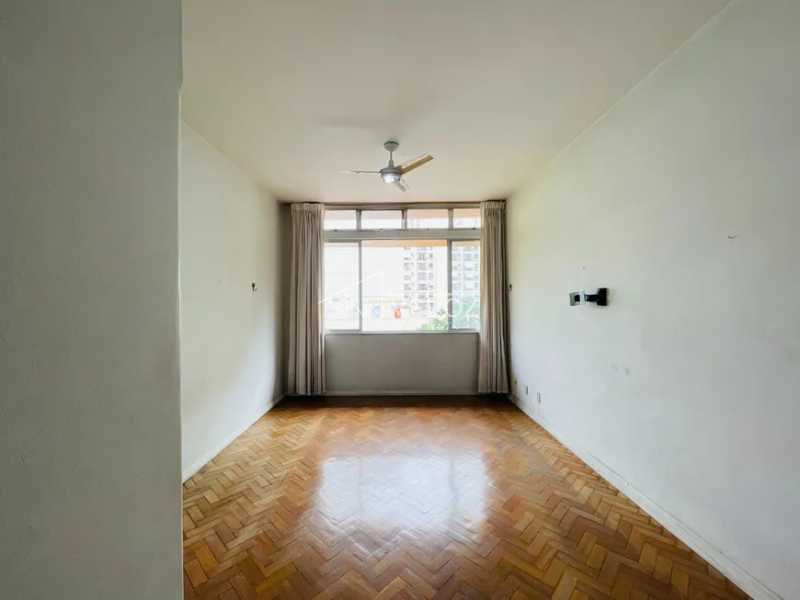 Apartamento à venda com 3 quartos, 97m² - Foto 23