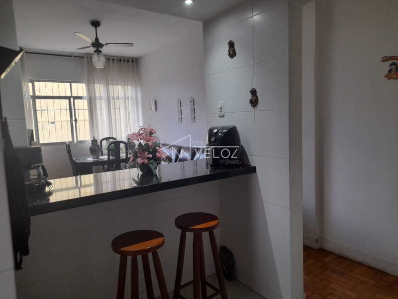 Apartamento à venda com 2 quartos, 58m² - Foto 8