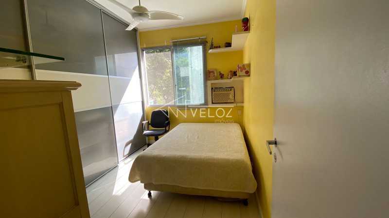 Apartamento à venda com 4 quartos, 140m² - Foto 14