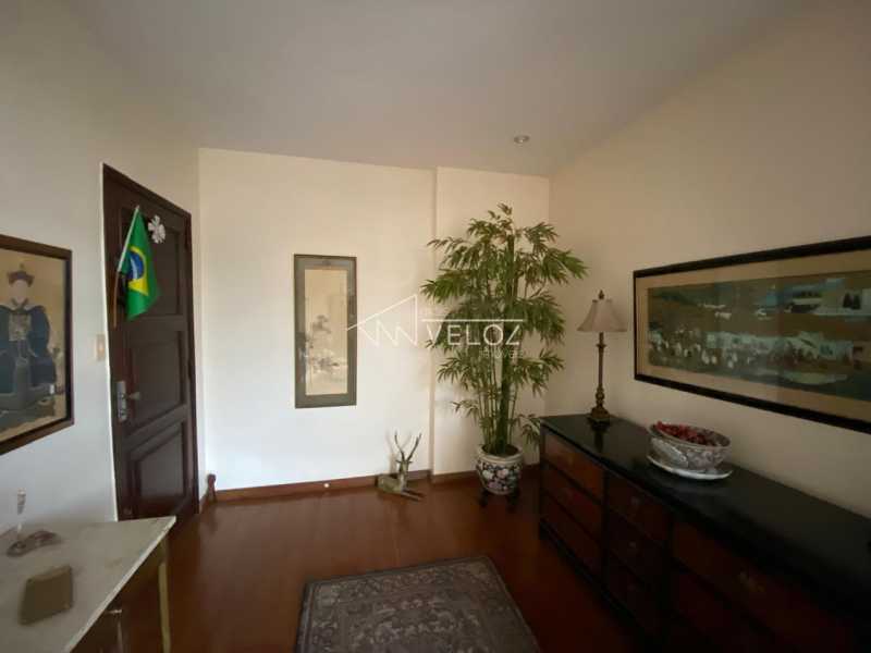 Apartamento à venda com 4 quartos, 243m² - Foto 15