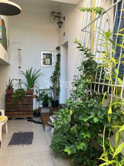 Casa de Vila à venda com 2 quartos, 60m² - Foto 15