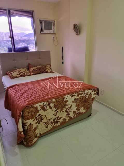 Apartamento à venda com 2 quartos, 57m² - Foto 4