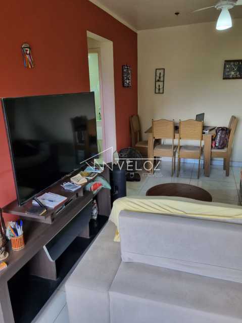 Apartamento à venda com 2 quartos, 57m² - Foto 2