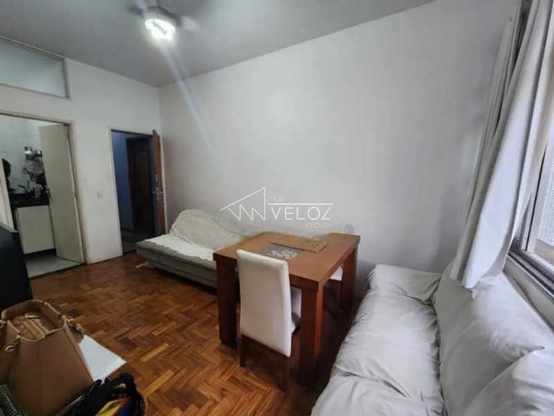 Apartamento à venda com 2 quartos, 60m² - Foto 3