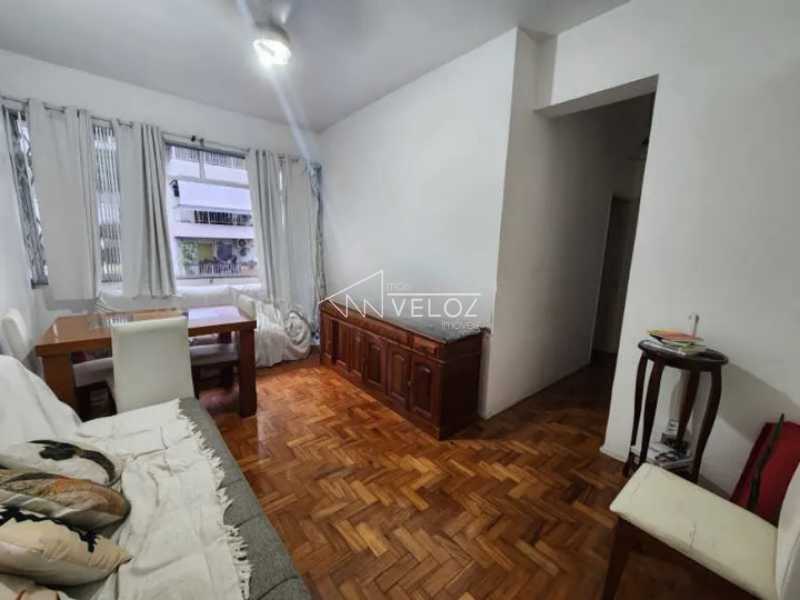 Apartamento à venda com 2 quartos, 60m² - Foto 1