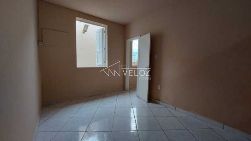 Casa de Vila à venda com 2 quartos, 57m² - Foto 2