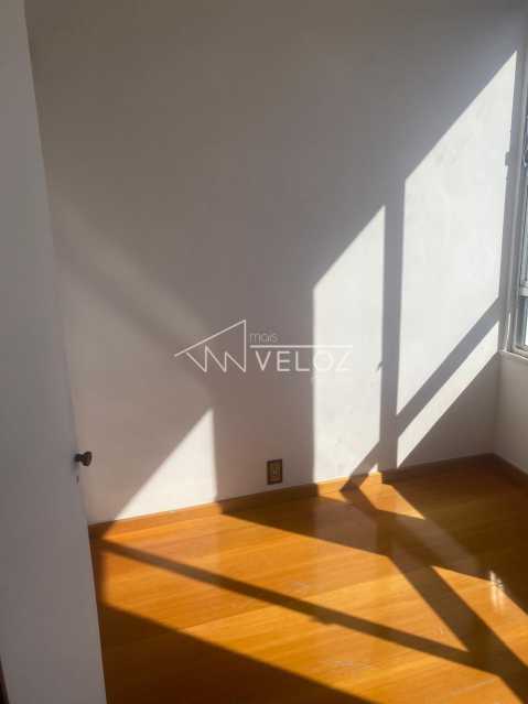 Apartamento à venda com 2 quartos, 61m² - Foto 6