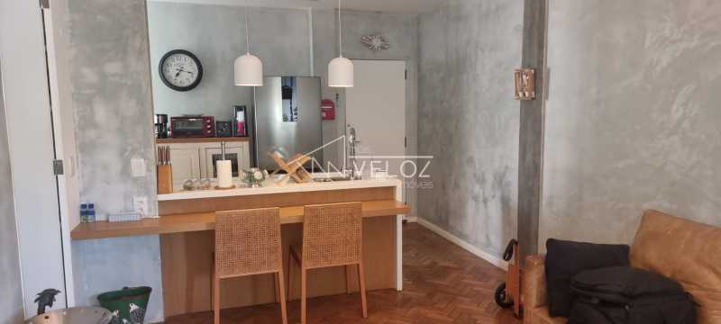 Apartamento à venda com 3 quartos, 70m² - Foto 3