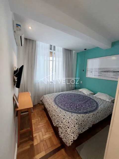 Apartamento à venda com 2 quartos, 70m² - Foto 2