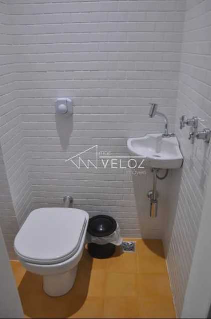 Apartamento à venda com 2 quartos, 70m² - Foto 3