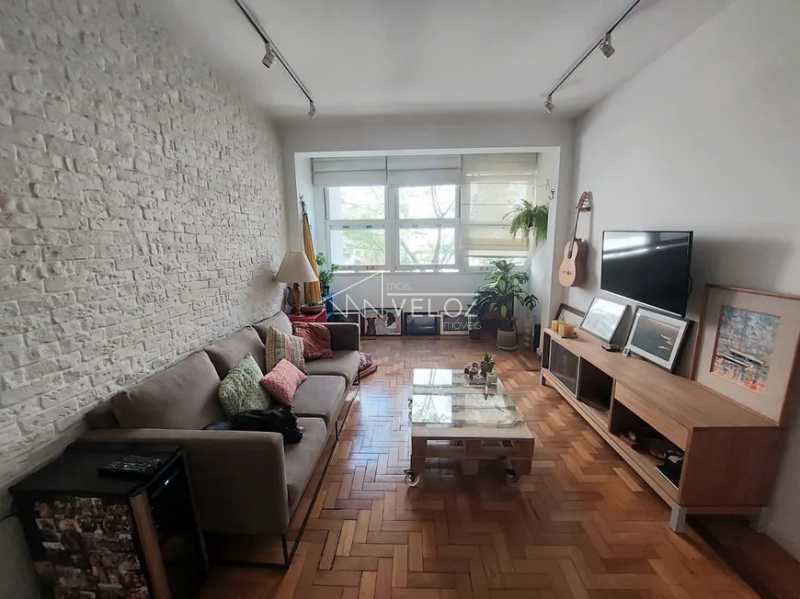 Apartamento à venda com 2 quartos, 70m² - Foto 5