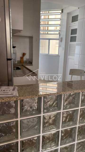 Apartamento à venda com 2 quartos, 70m² - Foto 4