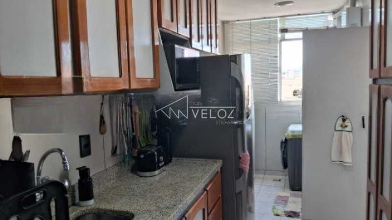 Apartamento à venda com 3 quartos, 180m² - Foto 6