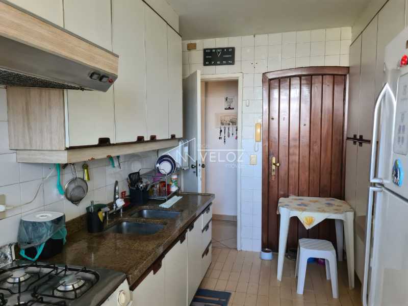 Apartamento à venda com 3 quartos, 113m² - Foto 11