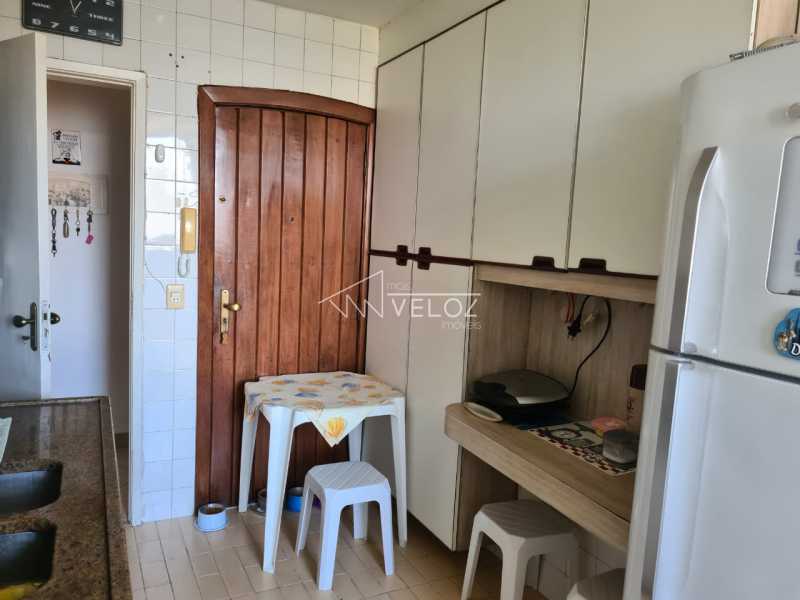 Apartamento à venda com 3 quartos, 113m² - Foto 12