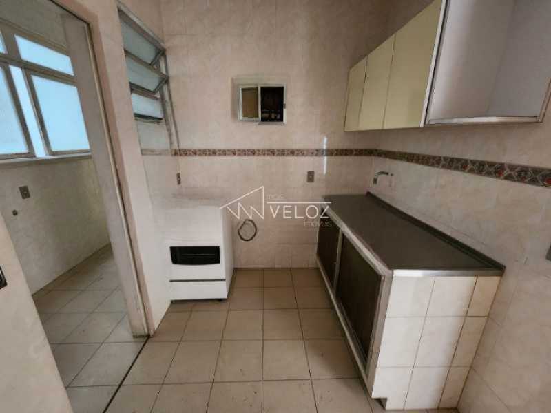 Apartamento à venda com 2 quartos, 70m² - Foto 8