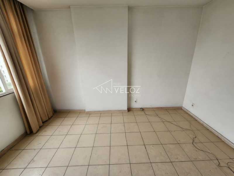 Apartamento à venda com 2 quartos, 70m² - Foto 5