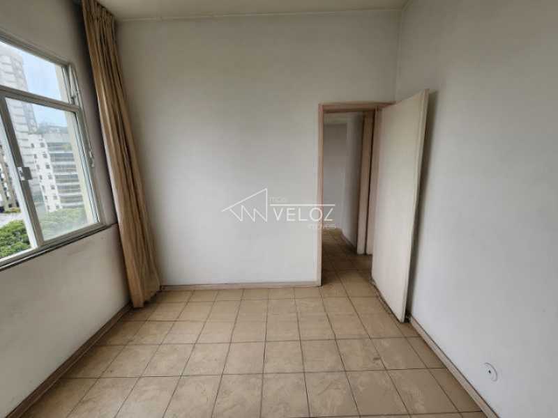 Apartamento à venda com 2 quartos, 70m² - Foto 12