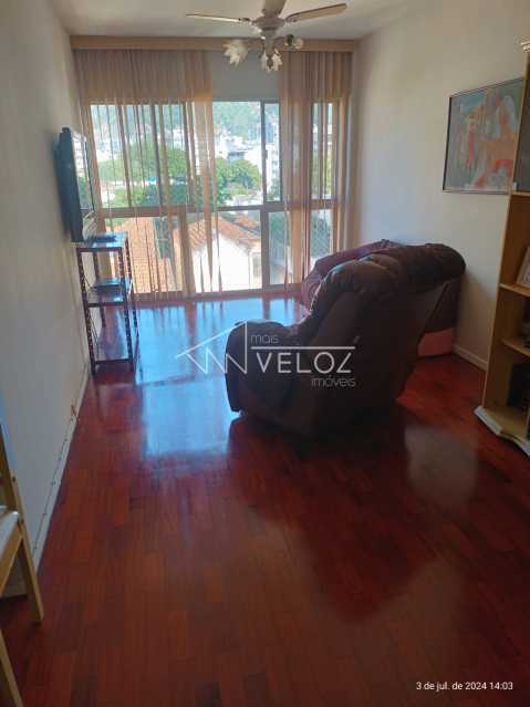 Apartamento à venda com 3 quartos, 102m² - Foto 1