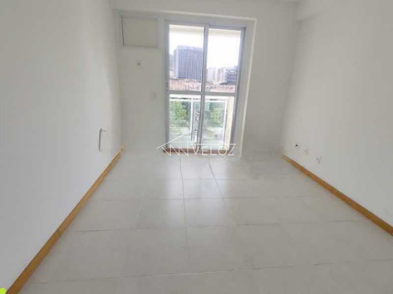 Apartamento à venda com 2 quartos, 93m² - Foto 13