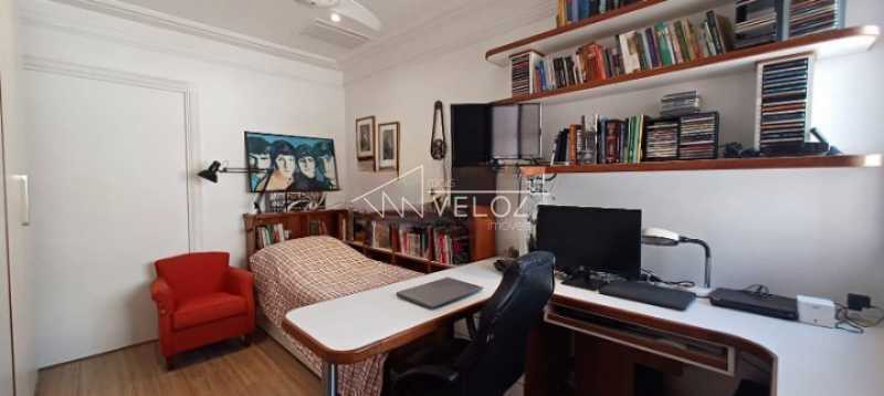 Apartamento à venda com 4 quartos, 330m² - Foto 11