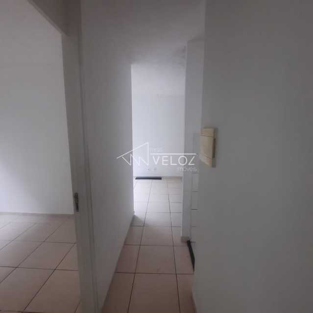 Apartamento à venda com 2 quartos, 43m² - Foto 17