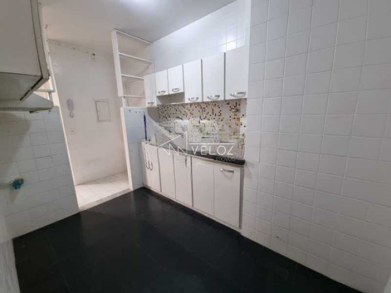 Apartamento à venda com 2 quartos, 73m² - Foto 9