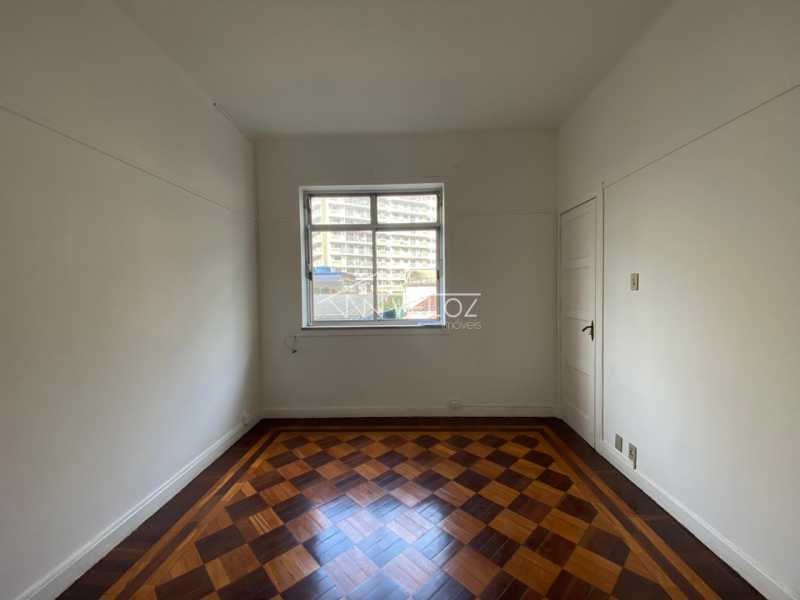 Apartamento à venda com 2 quartos, 61m² - Foto 4