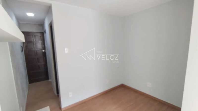 Apartamento à venda com 1 quarto, 21m² - Foto 5