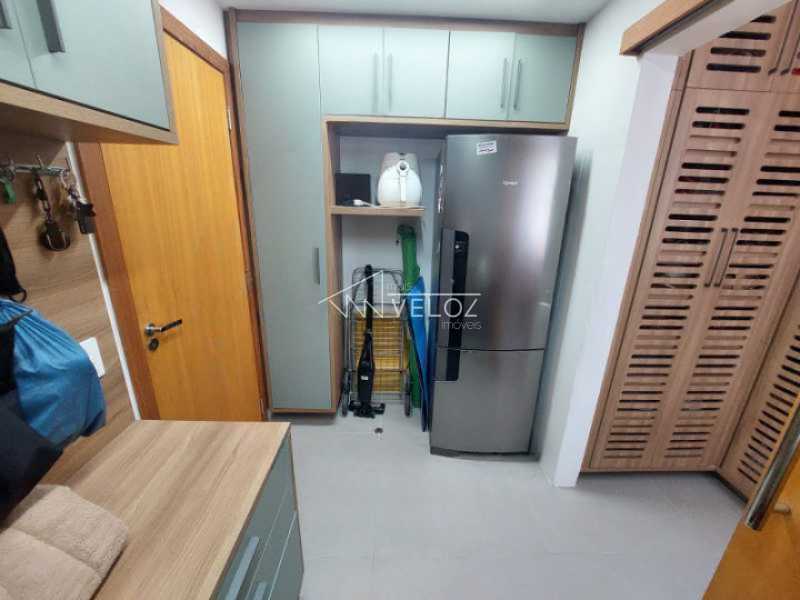 Cobertura à venda com 2 quartos, 160m² - Foto 17