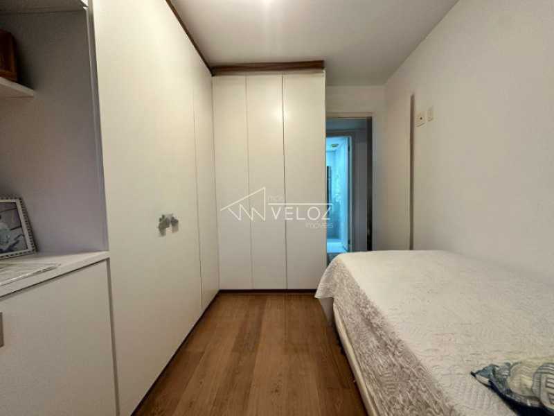 Apartamento à venda com 2 quartos, 70m² - Foto 6