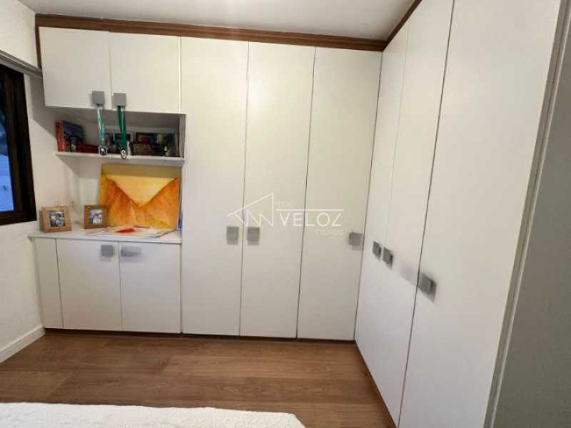 Apartamento à venda com 2 quartos, 70m² - Foto 12