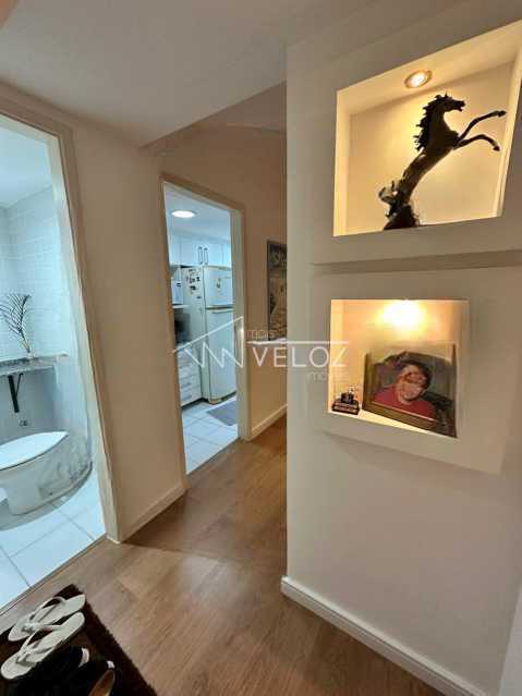 Apartamento à venda com 2 quartos, 70m² - Foto 18