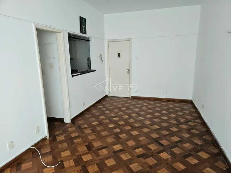 Apartamento à venda com 2 quartos, 87m² - Foto 3