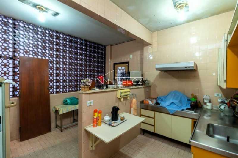 Apartamento à venda com 3 quartos, 133m² - Foto 25