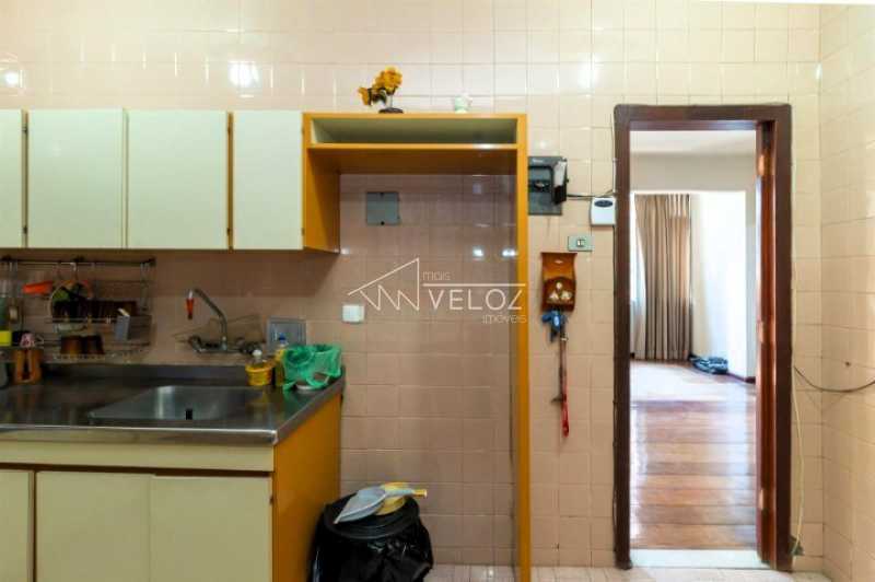 Apartamento à venda com 3 quartos, 133m² - Foto 23