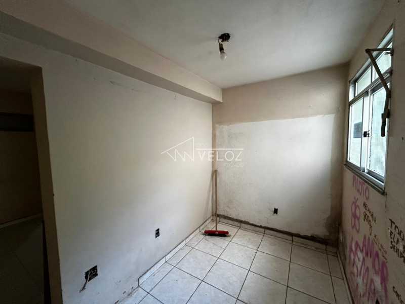 Apartamento à venda com 3 quartos, 42m² - Foto 4