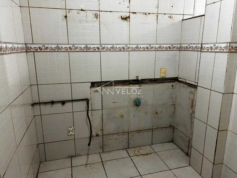 Apartamento à venda com 3 quartos, 42m² - Foto 16