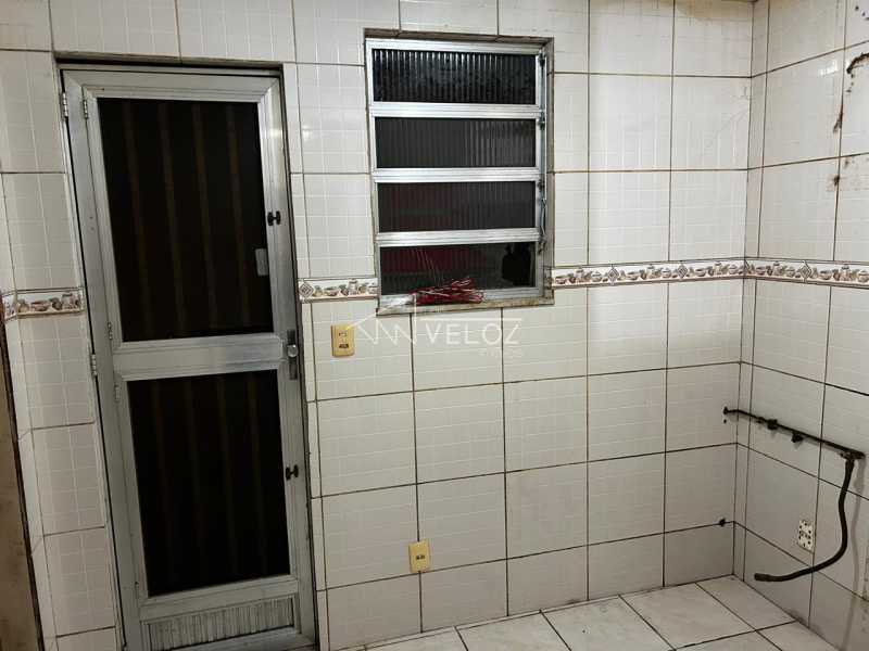 Apartamento à venda com 3 quartos, 42m² - Foto 17