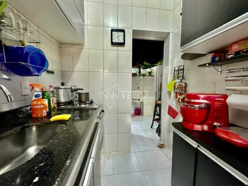 Apartamento à venda com 2 quartos, 62m² - Foto 4