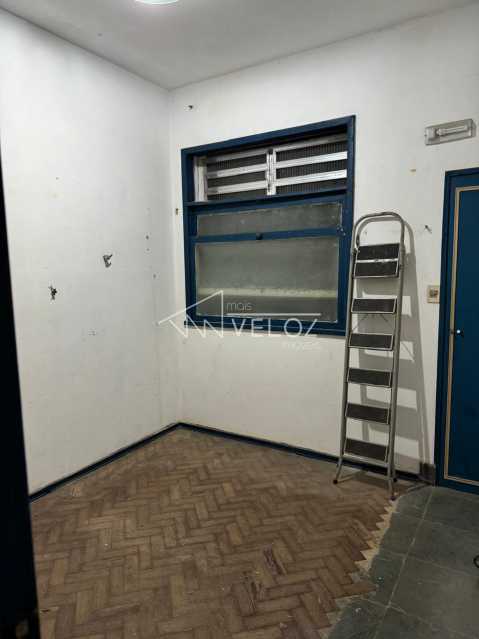 Apartamento à venda com 4 quartos, 170m² - Foto 29