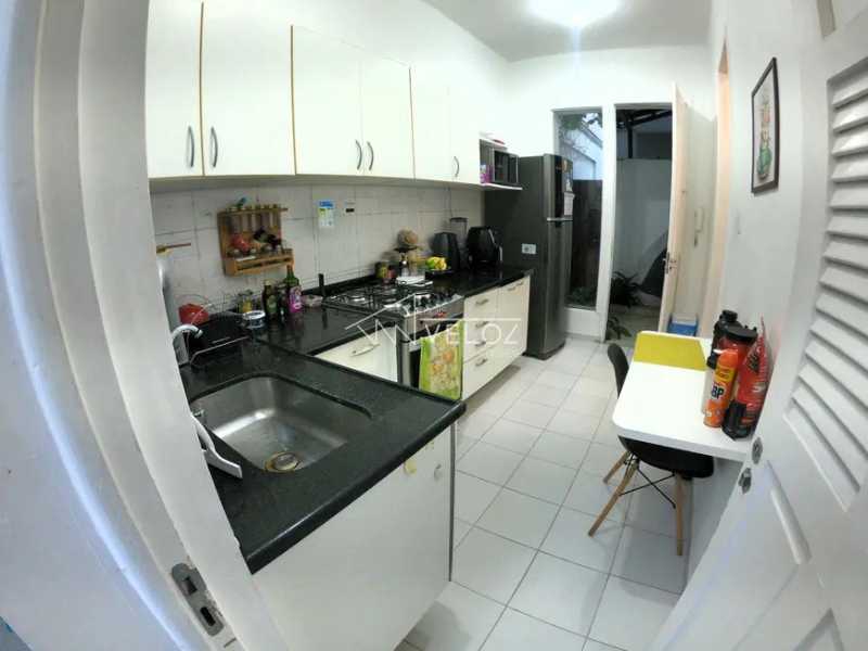 Apartamento à venda com 2 quartos, 58m² - Foto 17