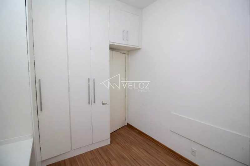 Apartamento à venda com 2 quartos, 75m² - Foto 3