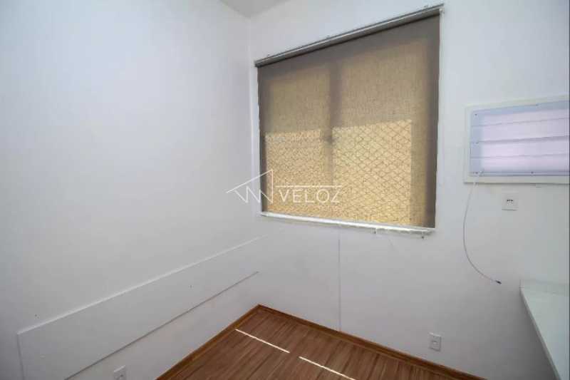 Apartamento à venda com 2 quartos, 75m² - Foto 11