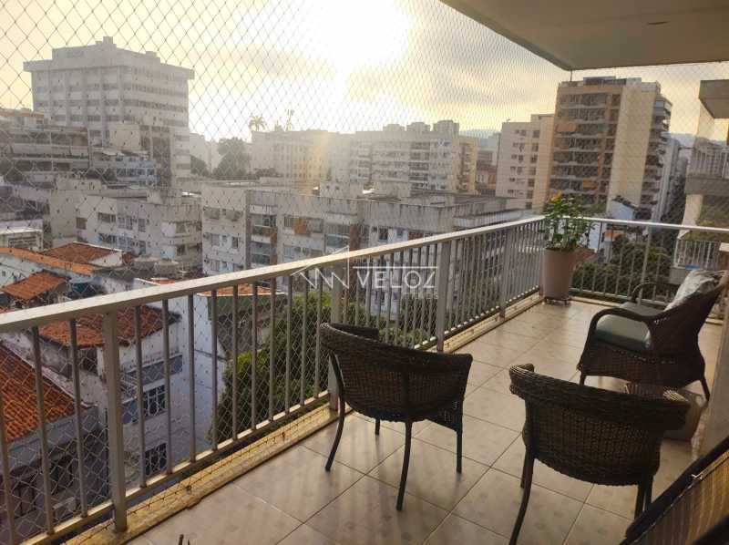 Apartamento à venda com 4 quartos, 198m² - Foto 19