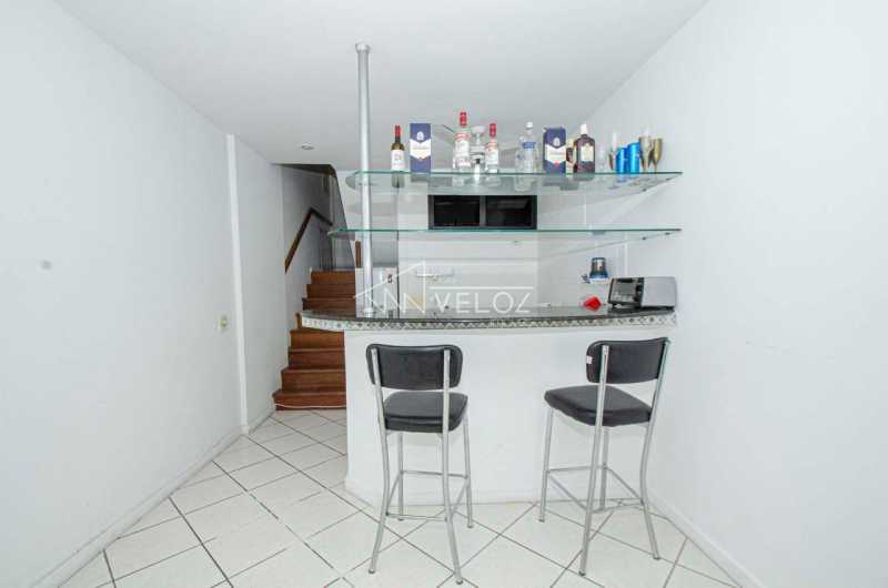 Apartamento à venda com 2 quartos, 81m² - Foto 17