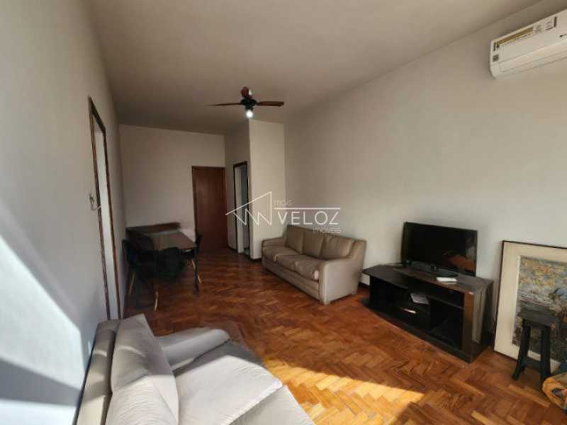 Apartamento à venda com 2 quartos, 75m² - Foto 6